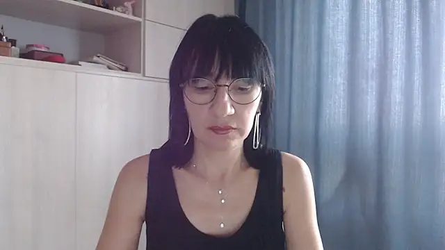 Erica95Bloom online show from 09.14.25