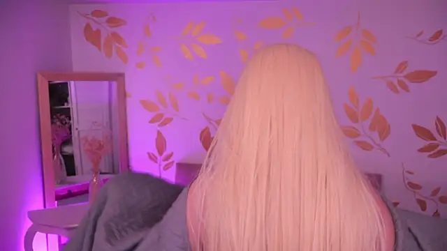 Misselektra   online show from 02.06.26