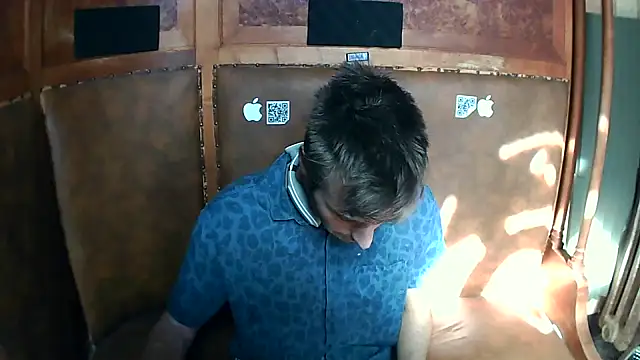 trap xandi playlist online show from 10.12.25