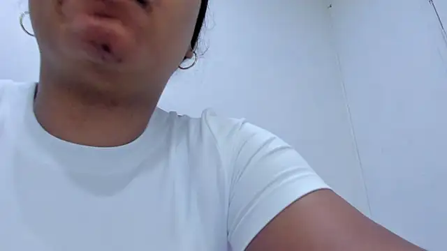 Snapshot of Cholatin chatting on 06.20.26 Cholatin online show from 06.20.26
