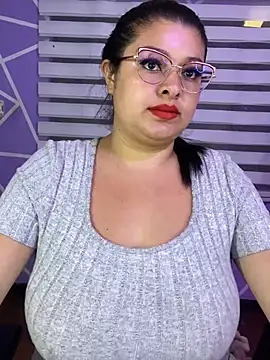 MiiaaJoness online show from 04.22.26