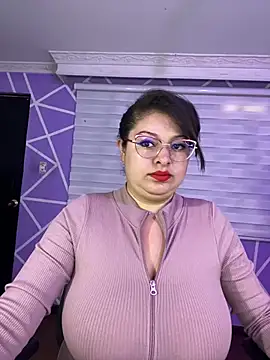MiiaaJoness online show from 05.28.26
