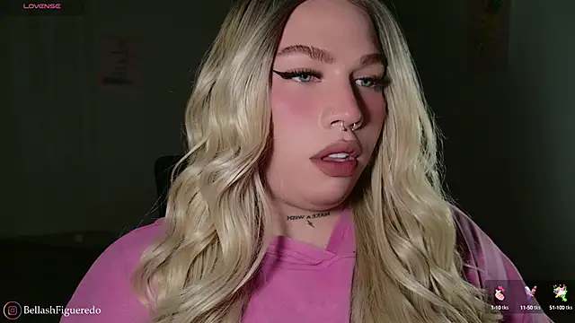 IsabellaFigueredo   online show from 10.16.25