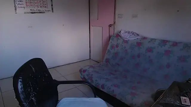 girl milk2 online show from 11.04.25