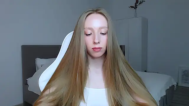 Luna insniity online show from 09.15.25