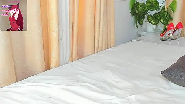 Snapshot of Yummy_squirter chatting on 10.05.25 Yummy squirter online show from 10.05.25