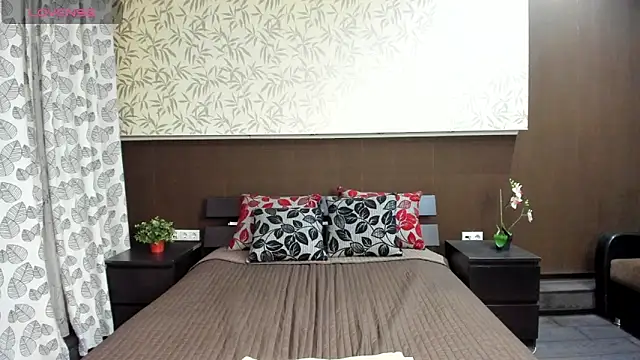 Snapshot of Donna_Evans chatting on 03.21.25 Donna Evans online show from 03.21.25