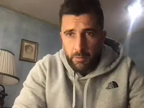 Snapshot of alex877x chatting on 01.15.25 alex877x online show from 01.15.25