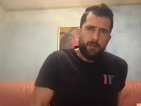 Snapshot of alex877x chatting on 01.28.25 alex877x online show from 01.28.25