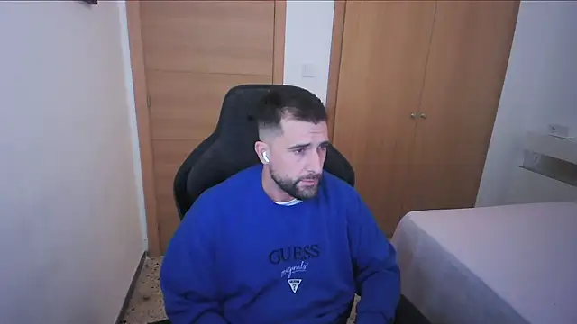 Snapshot of alex877x chatting on 11.15.25 alex877x online show from 11.15.25