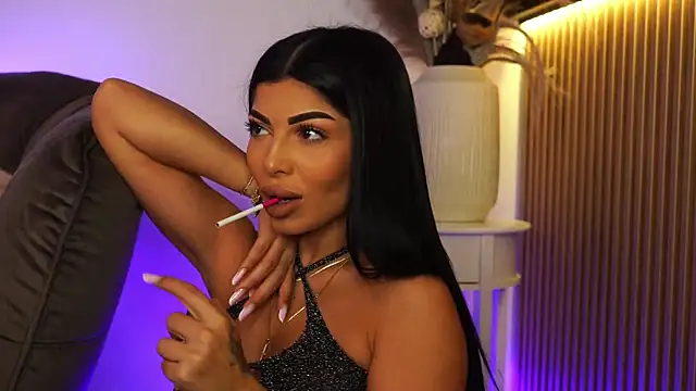 Snapshot of KimyBroox chatting on 09.10.25 KimyBroox online show from 09.10.25