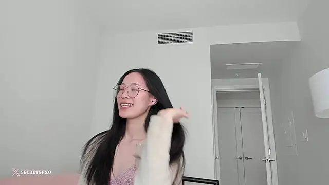 Snapshot of secretgirlfriendxo chatting on 03.05.25 secretgirlfriendxo online show from 03.05.25