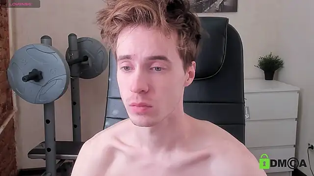 Snapshot of _tokyo_ghoul chatting on 10.17.25 tokyo ghoul online show from 10.17.25