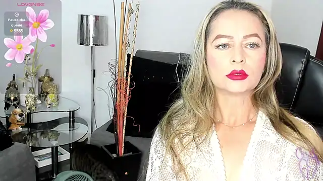 AgathaLombardi online show from 02.14.25