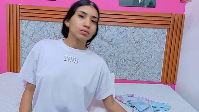 littlee emilyy  online show from 03.05.26