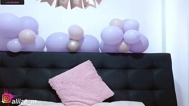 aliicee m online show from 11.07.25