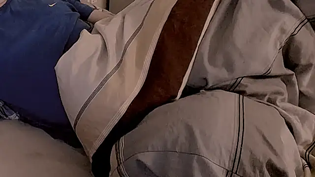 Snapshot of HornyRalfi55 chatting on 10.16.25 HornyRalfi55 online show from 10.16.25