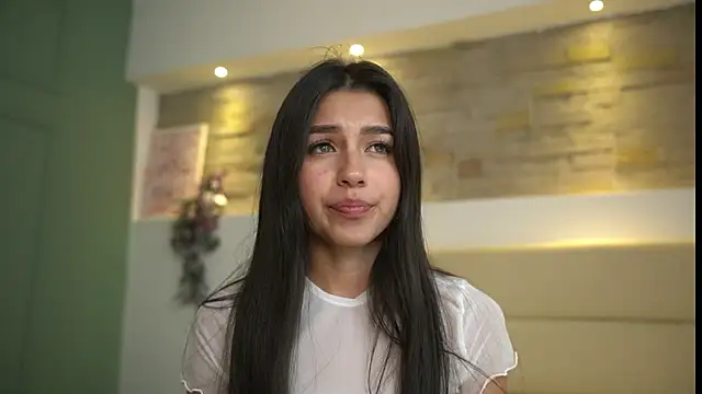 Ashley Jones9 online show from 02.08.25