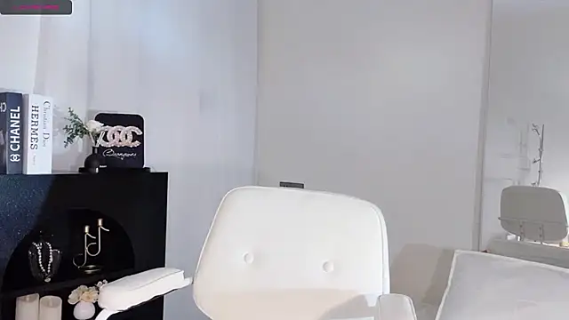 lvy-w online show from 10.10.25