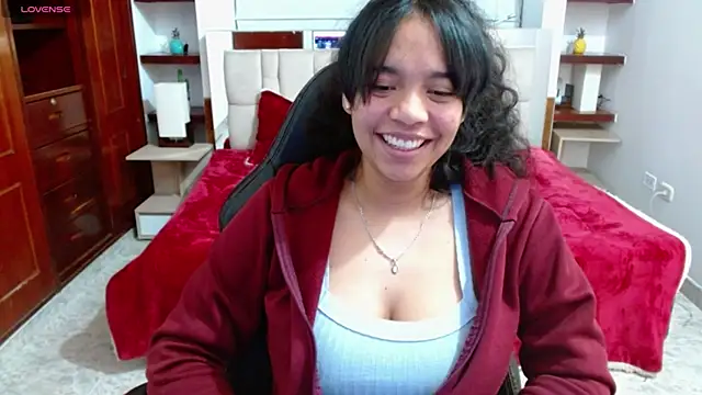 laureentt  online show from 02.03.25