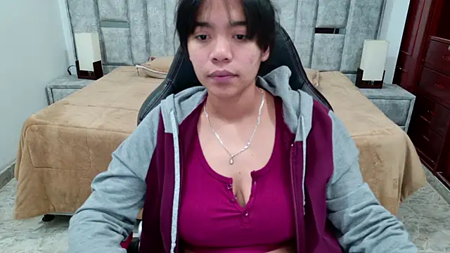 laureentt  online show from 04.20.26