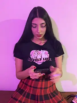 Snapshot of Felicia_smok3 chatting on 01.13.25 Felicia smok3 online show from 01.13.25