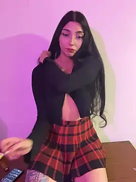 Snapshot of Felicia_smok3 chatting on 01.18.25 Felicia smok3 online show from 01.18.25