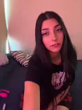 Snapshot of Felicia_smok3 chatting on 01.27.25 Felicia smok3 online show from 01.27.25