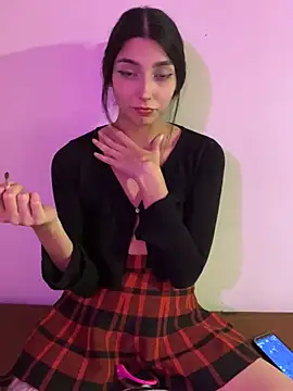 Snapshot of Felicia_smok3 chatting on 02.04.25 Felicia smok3 online show from 02.04.25