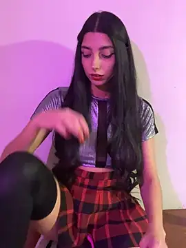 Snapshot of Felicia_smok3 chatting on 02.19.25 Felicia smok3 online show from 02.19.25