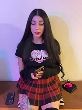 Snapshot of Felicia_smok3 chatting on 10.17.25 Felicia smok3 online show from 10.17.25