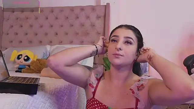 Snapshot of _Linoshka_1 chatting on 02.18.26 Linoshka 1 online show from 02.18.26