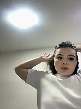 IsabellaAllen online show from 04.04.26