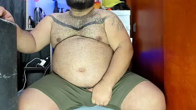 Latino bigcock online show from 12.01.24