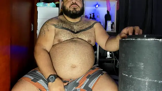 Latino bigcock online show from 12.04.24