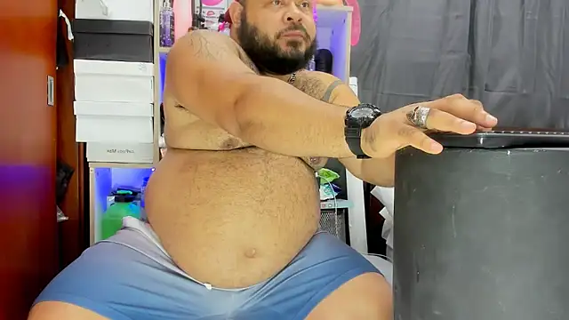 Latino bigcock online show from 02.01.25