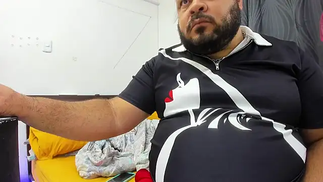 Latino bigcock online show from 10.07.25