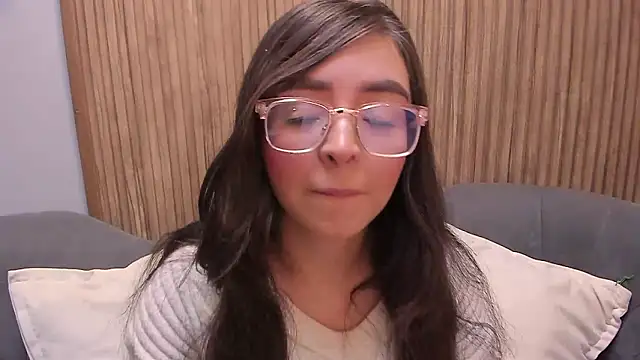 Eva Macalliter online show from 12.07.24