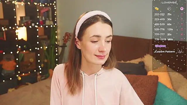 Snapshot of bananya_kitty chatting on 03.25.26 bananya kitty online show from 03.25.26