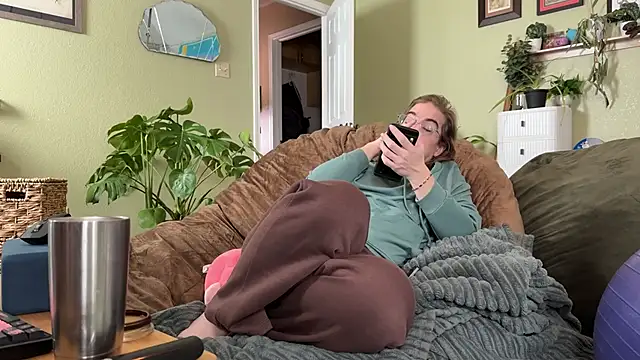 Linzy 19 online show from 02.02.26