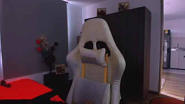 ScarlettMalbec online show from 02.05.26