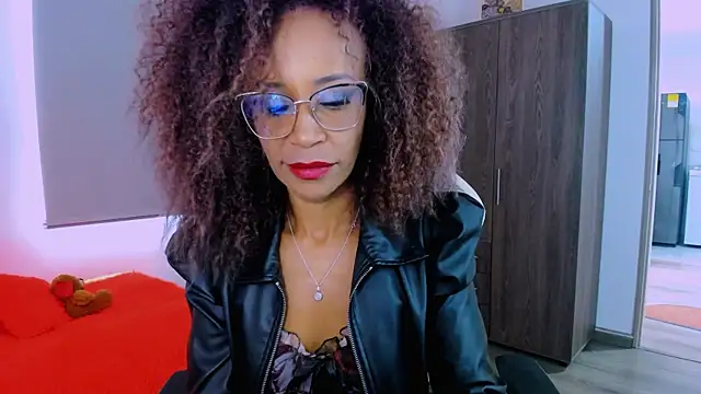 Snapshot of ScarlettMalbec chatting on 06.03.26 ScarlettMalbec online show from 06.03.26