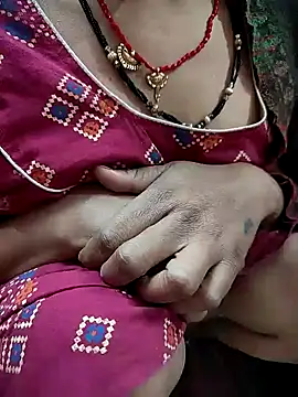COUPLLE VILLAGE online show from 12.12.24