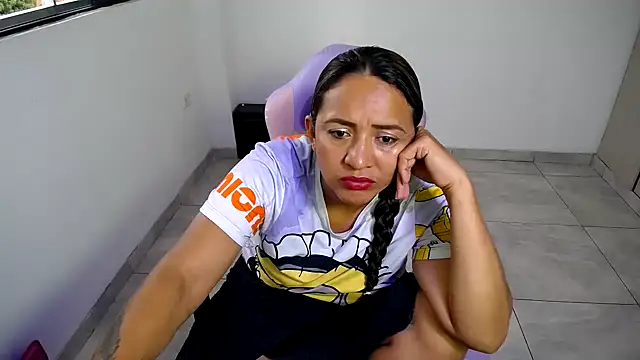 daleska ayala 1 online show from 12.13.25