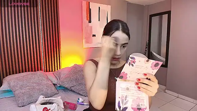 emily roberts1 online show from 10.01.25