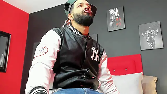 Thiagogomez online show from 03.12.25