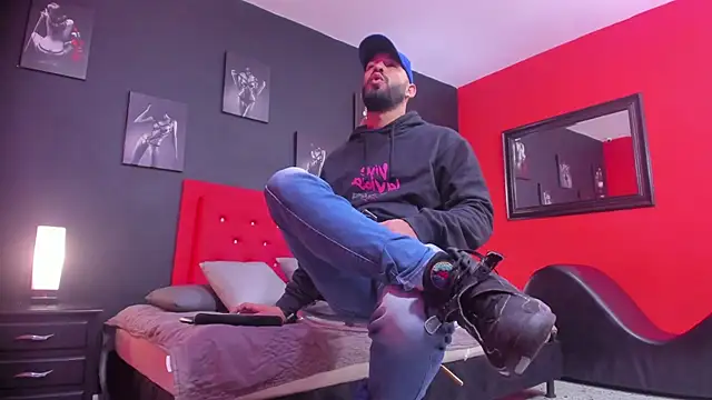 Thiagogomez online show from 11.27.25