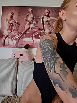 LessiaMia online show from 02.22.26