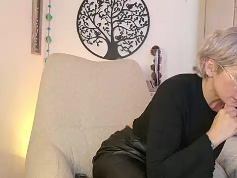 ssamanthaxmami online show from 04.06.26
