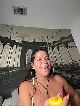 Snapshot of Bigbuttbrooklynn chatting on 01.22.25 Bigbuttbrooklynn online show from 01.22.25